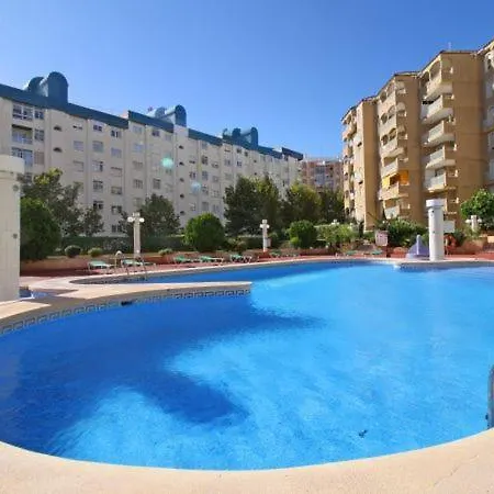 Sleeps 5 With Pool Air Con And Wifi Apartment